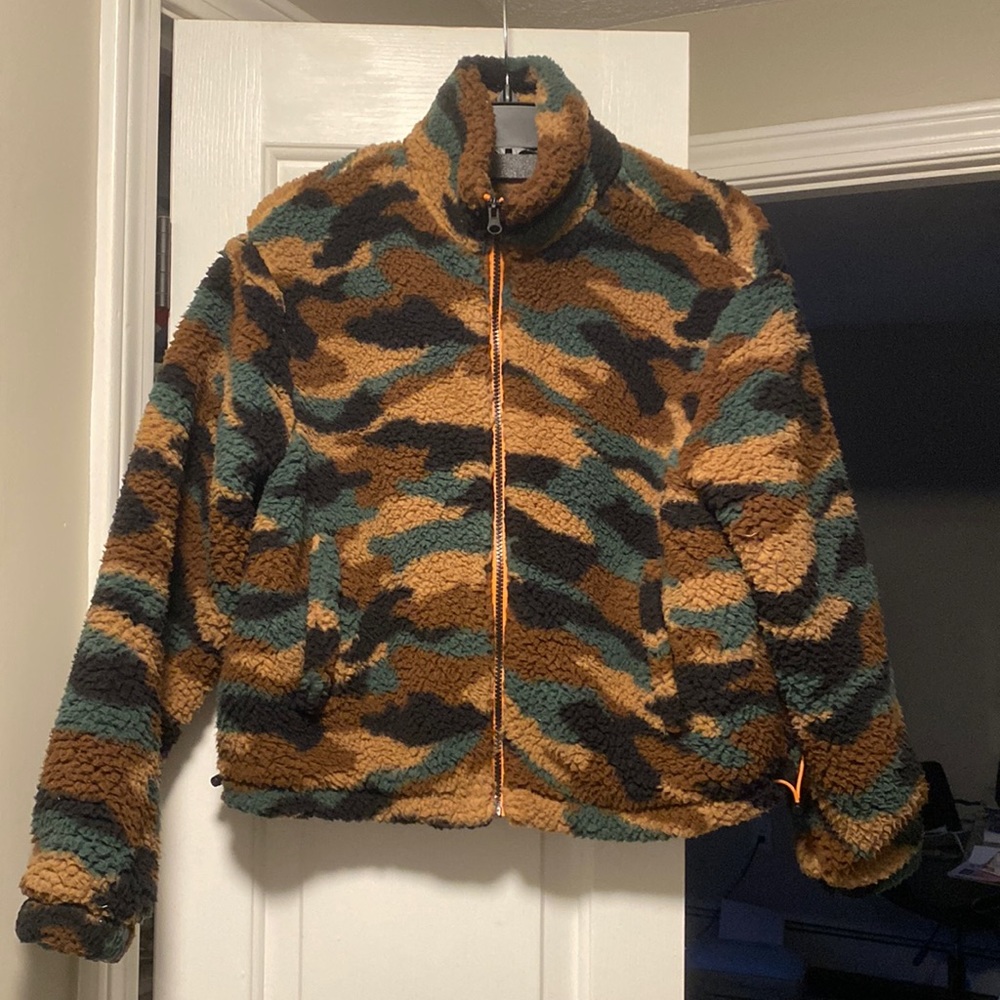 Army print insulated teddy fleece jacket